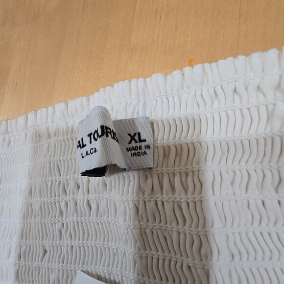 Ladies Social Tourist Ivory corset style square neck crop top NWT - Picture 4 of 7